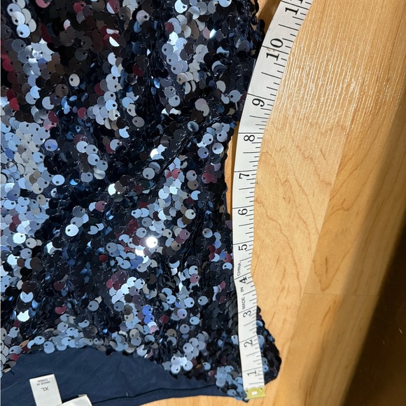Dress Barn Glittery/Sequin Navy Blouse XL like new condition - Picture 5 of 10